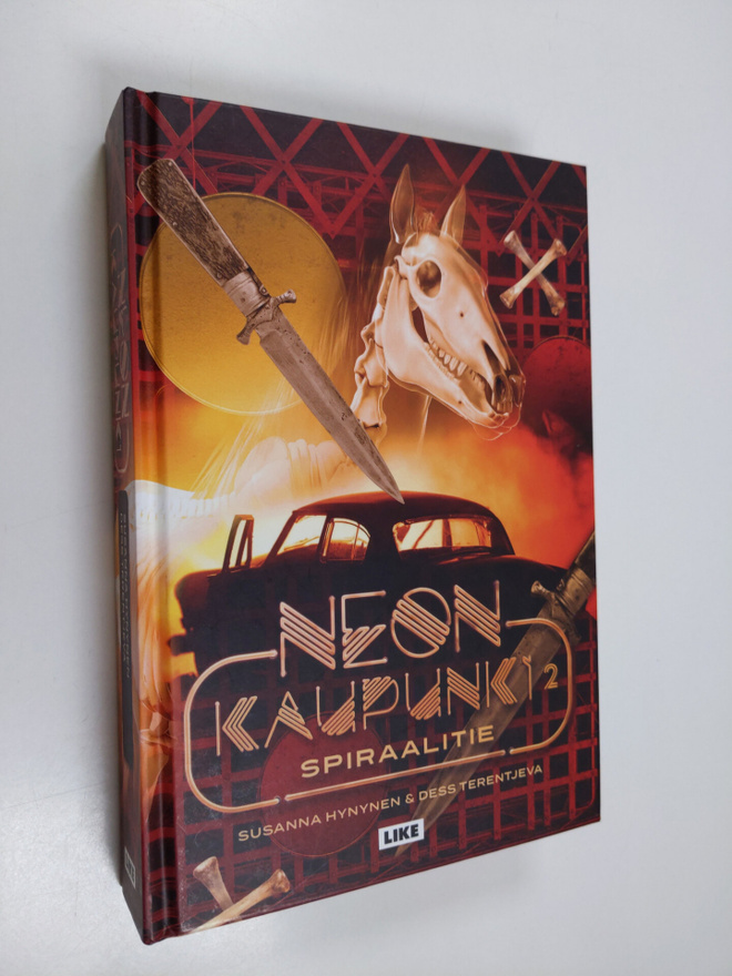 Susanna Hynynen : Neonkaupunki 2 - Spiraalitie