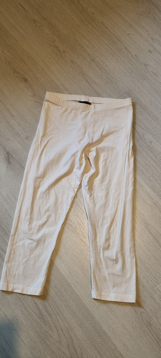 Valkoiset Caprit / Shortsit koko S