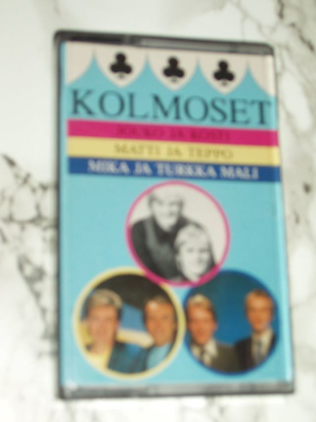 C-kasetti Kolmoset