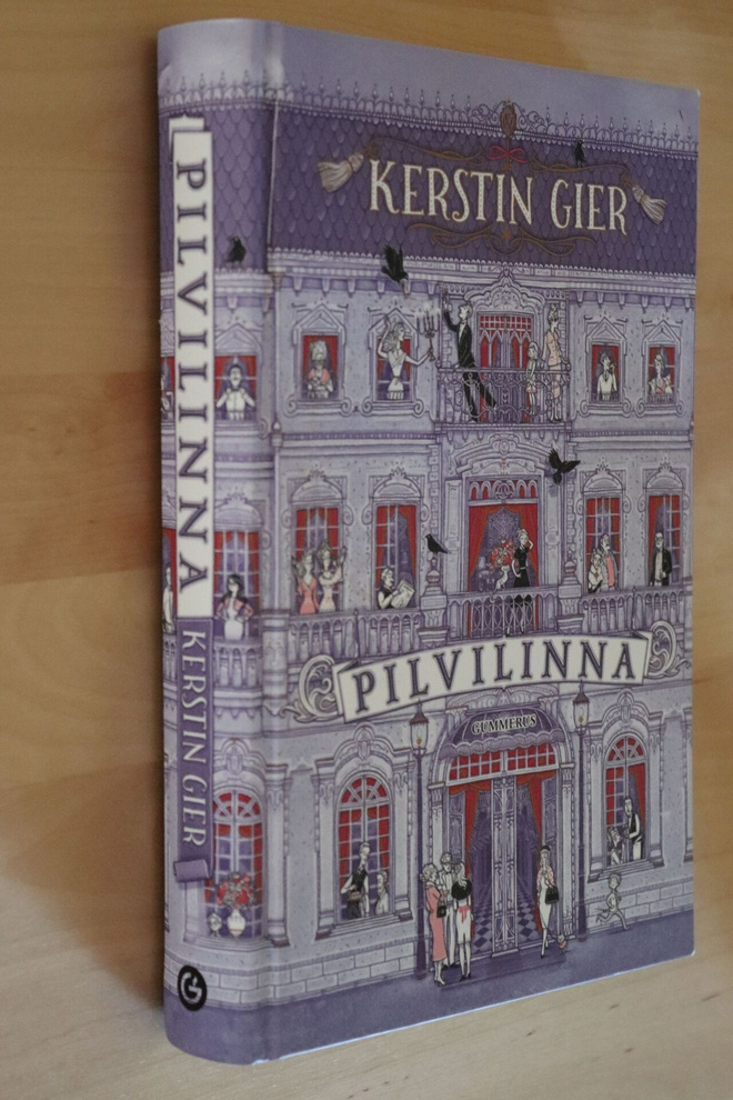 Kerstin Gier : Pilvilinna ( 1.p. 2019 )