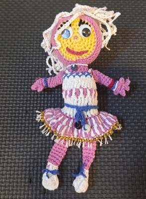 Amigurumi nukke