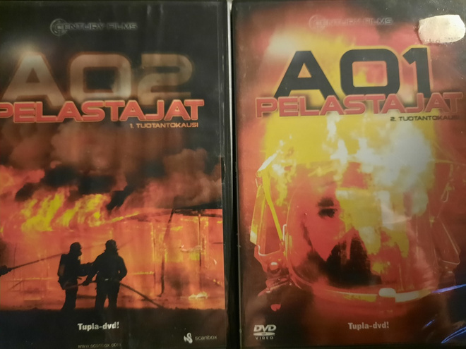 PELASTAJAT 1 & 2. KAUSI
