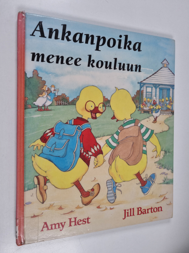 Amy Hest : Ankanpoika menee kouluun
