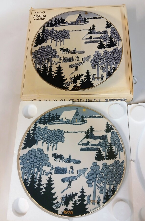 Arabia, Raija Uosikkinen, Joululautanen 1979