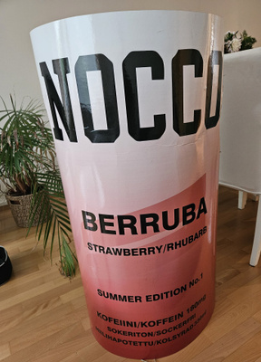 Nocco Berruba naamiais-penkkari-polttari -asu