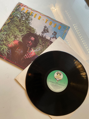 Peter Tosh . Legalize it LP orkkis v2061
